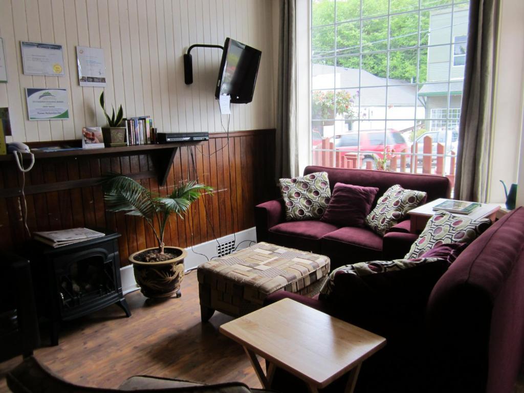 Pioneer Inns Prince Rupert Extérieur photo