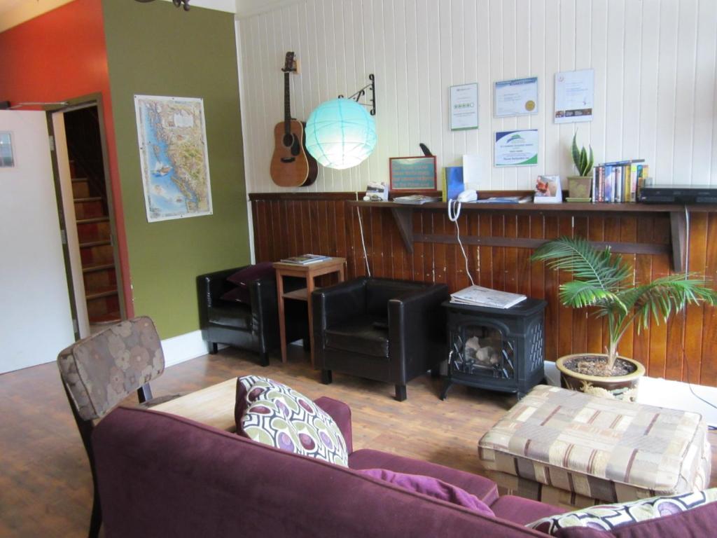 Pioneer Inns Prince Rupert Extérieur photo